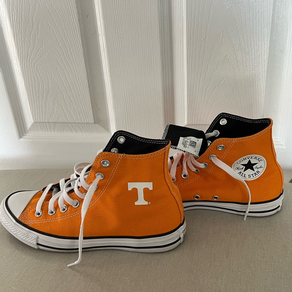 NWOT Converse Bright Orange Tennessee Vols High-Tops